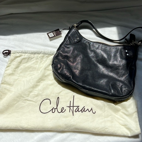 Cole Haan Handbags - Cole Haan Shoulder Purse